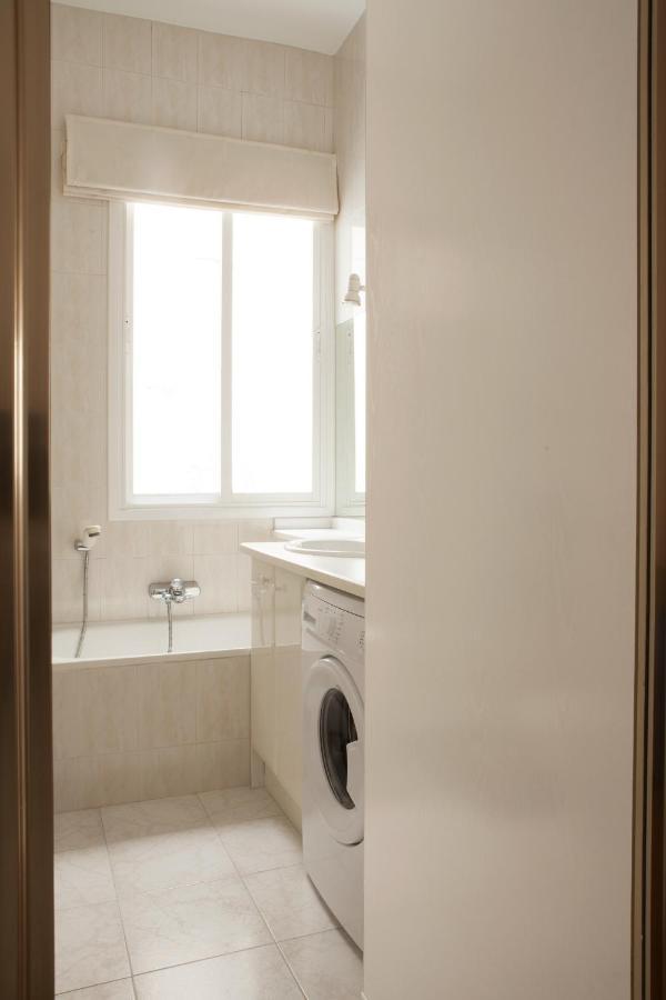 Gran Via Central Lovely Private Apt In The Heart Of Chueca Apartment Madrid Bagian luar foto