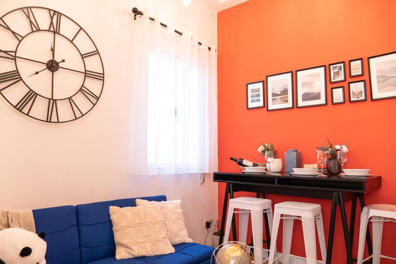 Gran Via Central Lovely Private Apt In The Heart Of Chueca Apartment Madrid Bagian luar foto
