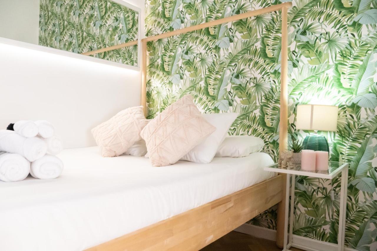 Gran Via Central Lovely Private Apt In The Heart Of Chueca Apartment Madrid Bagian luar foto