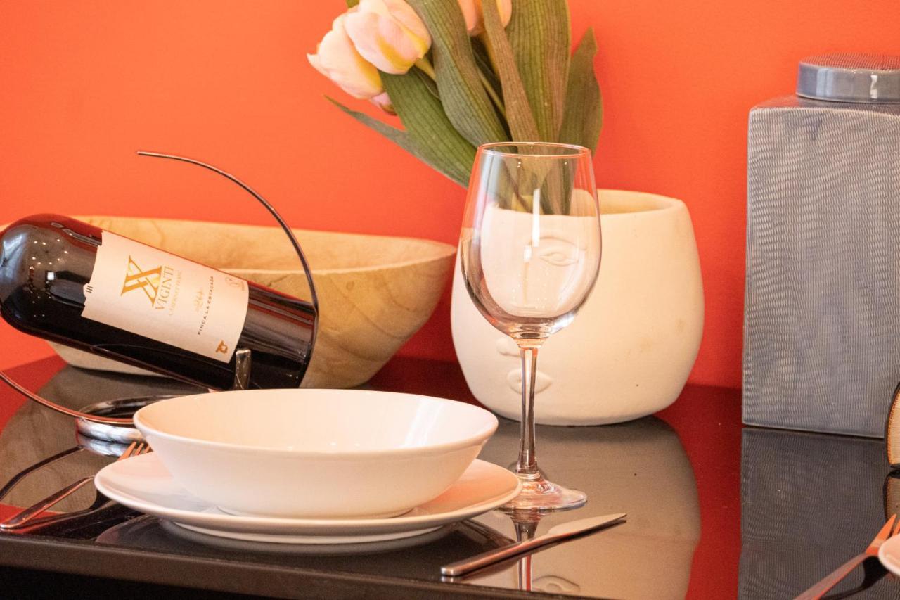 Gran Via Central Lovely Private Apt In The Heart Of Chueca Apartment Madrid Bagian luar foto