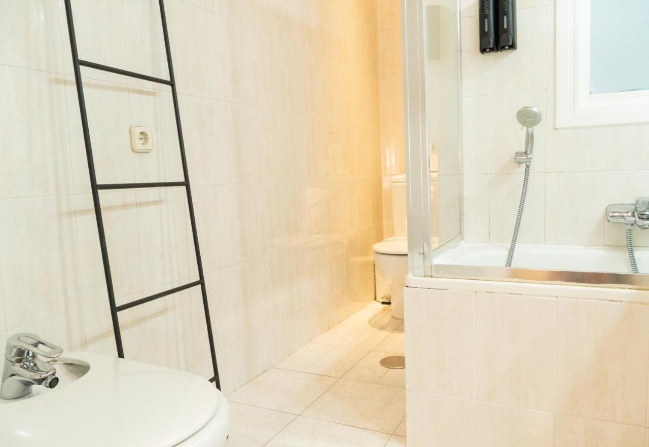 Gran Via Central Lovely Private Apt In The Heart Of Chueca Apartment Madrid Bagian luar foto